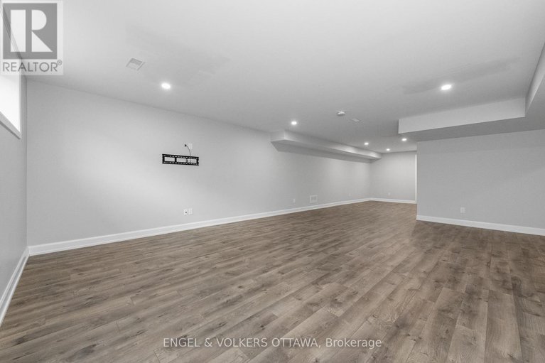 28312643/779-coast-circle/mahogany-community/ottawa/ontario/K4M0E9_35
