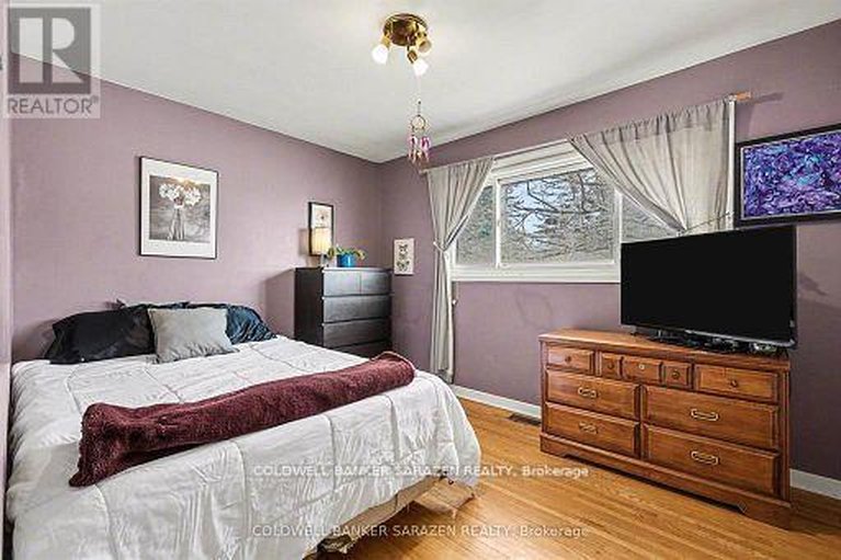 29681188/2091-lenester-avenue/mckellar-heightsglabar-park/ottawa/ontario/K2A1K9_7