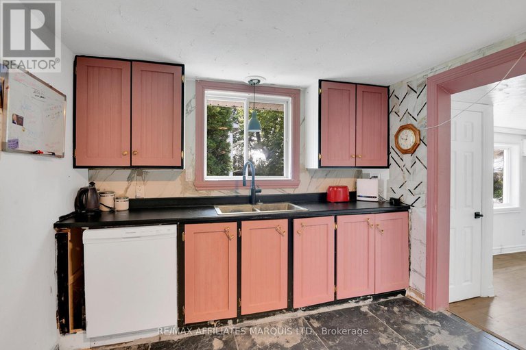 28593568/6923-salem-lane/south-glengarry-charlottenburgh-twp/south-glengarry/ontario/K6H5R5_13