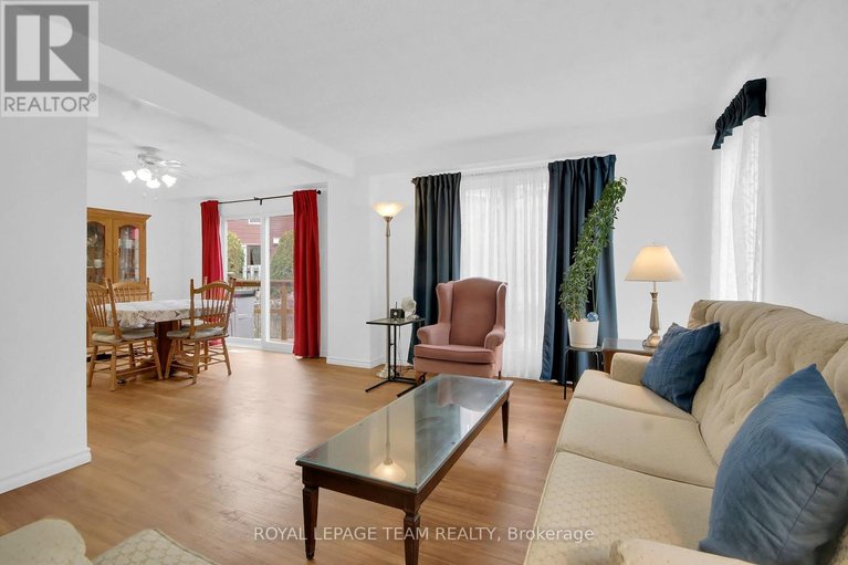 29645242/d-30-black-forest-lane/arbeatha-park/ottawa/ontario/K2H5C8_11