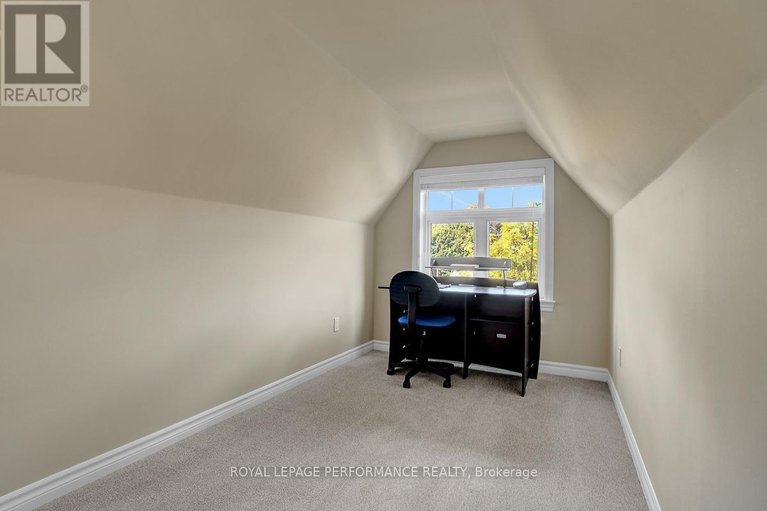 29013155/318-iona-street/westborohampton-park/ottawa/ontario/K1Z7B9_20