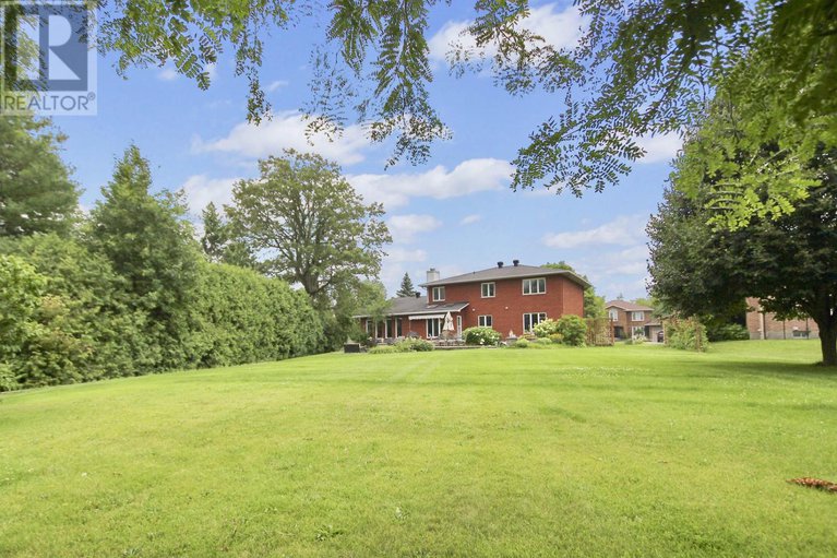 29069392/1105-cindy-hill-crescent/manotick-long-island-nicholls-island/ottawa/ontario/K4M1E8_6