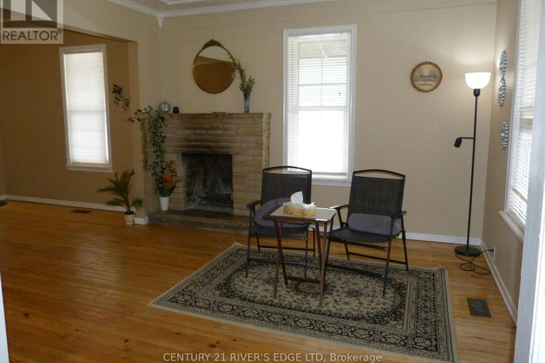 29471578/453-may-street/winchester/north-dundas/ontario/K0C2K0_23