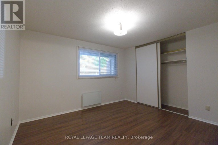 28979839/118-260-brittany-drive/viscount-alexander-park/ottawa/ontario/K1K4M2_7
