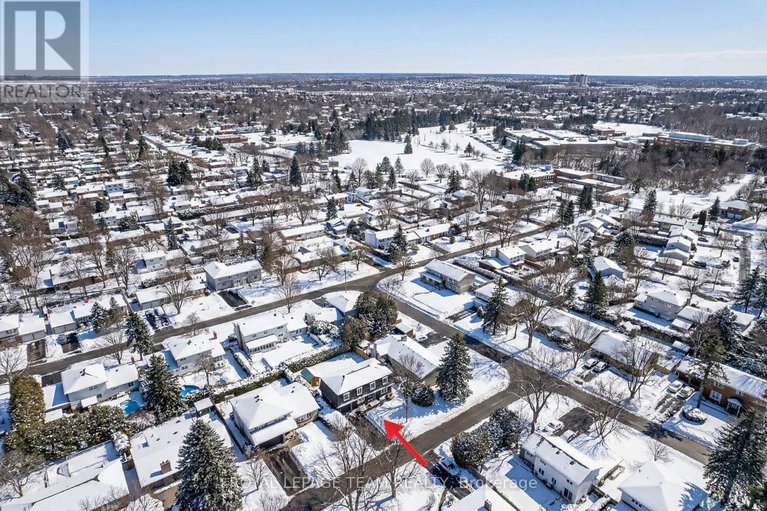 29263436/3-roberta-crescent/pheasant-run/ottawa/ontario/K2J1G5_3