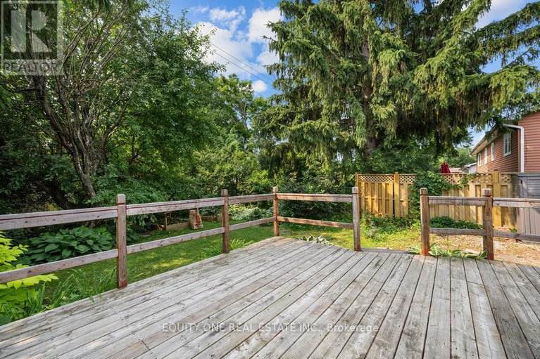 28564129/426-woodfield-drive/tanglewood/ottawa/ontario/K2G4E5_28