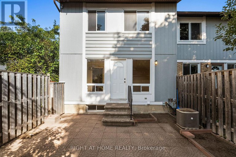 28881913/235-thistledown-court/pheasant-run/ottawa/ontario/K2J1N1_40