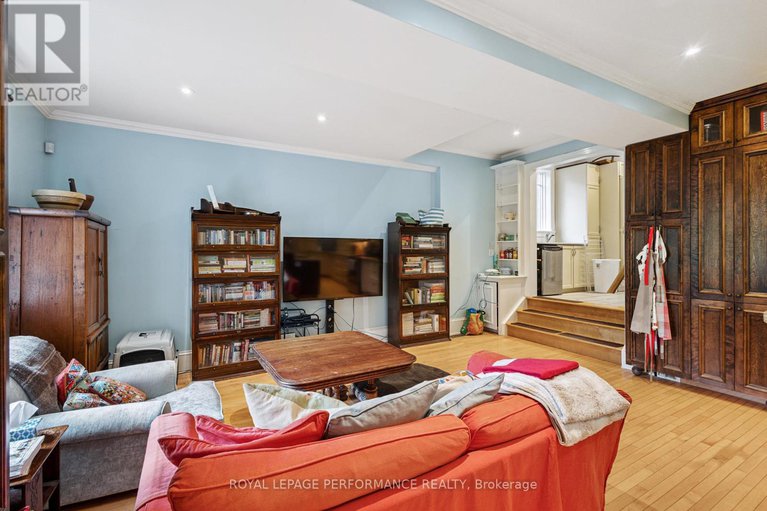28582293/81-mackay-street/new-edinburgh/ottawa/ontario/K1M2E4_16