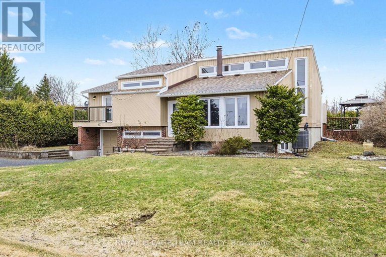 29627657/237-queen-west-street/chesterville/north-dundas/ontario/K0C1H0_31