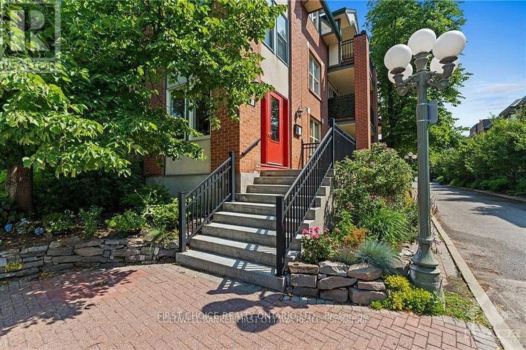 28951963/104-175-woodbine-place/old-ottawa-south/ottawa/ontario/K1S5M8_2