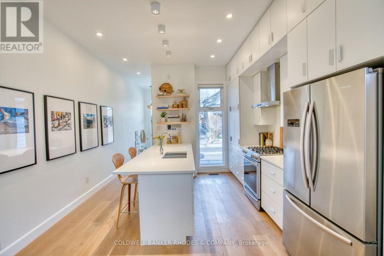 29579172/103a-stirling-avenue/hintonburg/ottawa/ontario/K1Y1P9_9