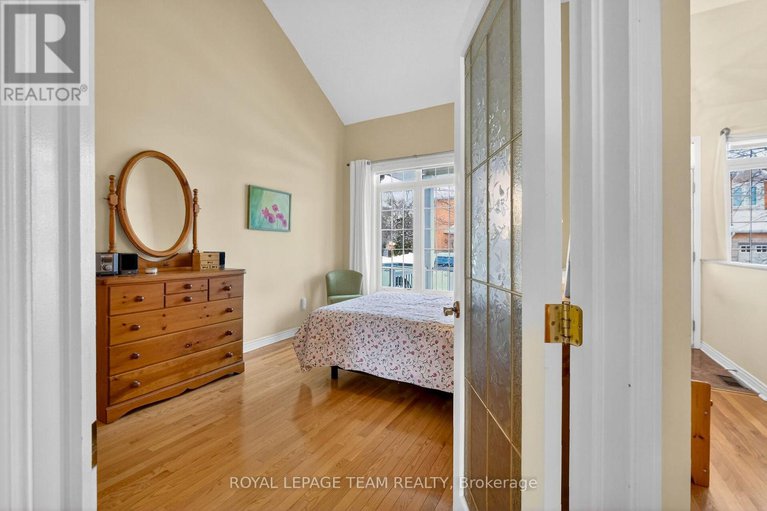 29366732/52-great-oak-private/riverview-park/ottawa/ontario/K1G6P8_23