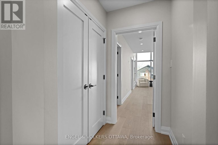 27914268/51-ross-avenue/ottawa-west/ottawa/ontario/K1Y0N4_19