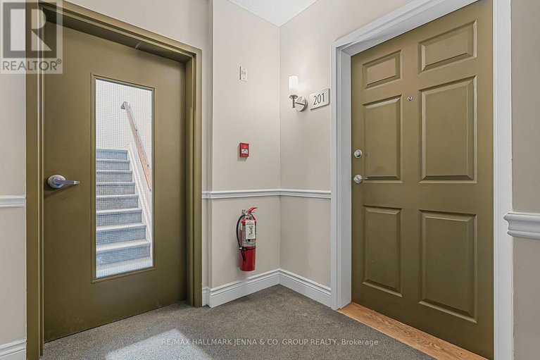28198482/201-140-guelph-private/kanata-lakesheritage-hills/ottawa/ontario/K2T0J2_6