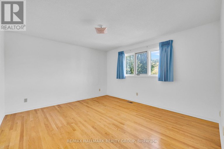 28995965/1396-larose-avenue/carlington/ottawa/ontario/K1Z7X7_25