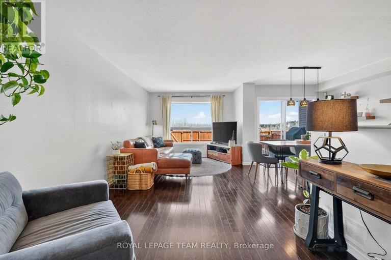 29615070/216-trail-side-circle/springridgeeast-village/ottawa/ontario/K4A5B5_7