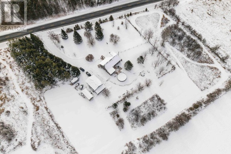 29189101/4239-county-rd-11-road/south-stormont-osnabruck-twp/south-stormont/ontario/K7R3L2_48