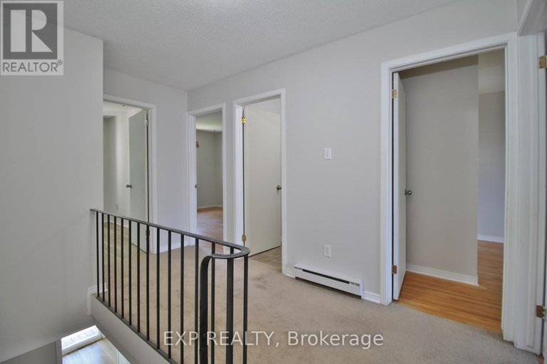 29434596/52-3691-albion-road/sawmill-creektimbermill/ottawa/ontario/K1T1P2_16