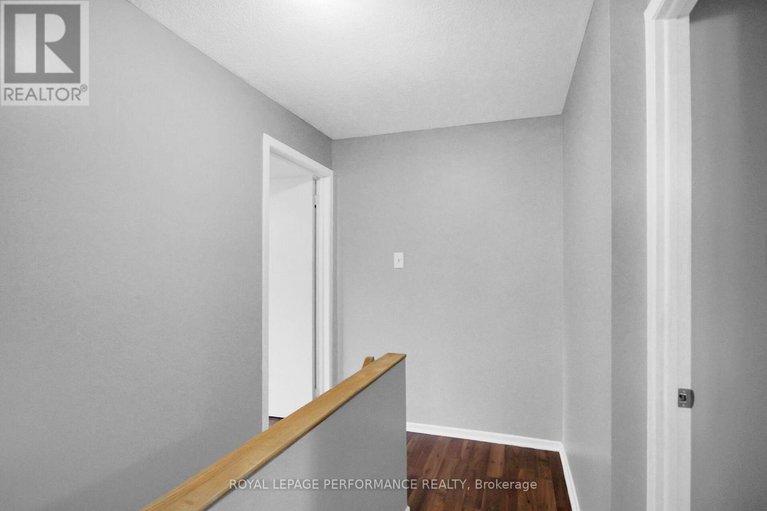 28901936/360-woodfield-drive/tanglewood/ottawa/ontario/K2G3W9_17