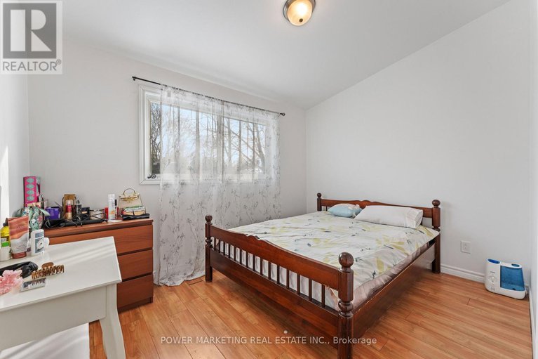 28634467/935-goren-avenue/elmvale-acresurbandale/ottawa/ontario/K1S1N4_12