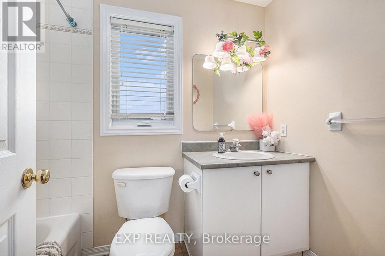 29453383/61-lamadeleine-boulevard/embrun/russell/ontario/K0A1W0_18