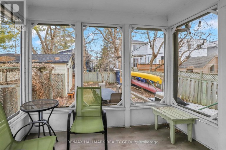 29565294/105-queen-mary-street/overbrookcastle-heights/ottawa/ontario/K1K1X4_27