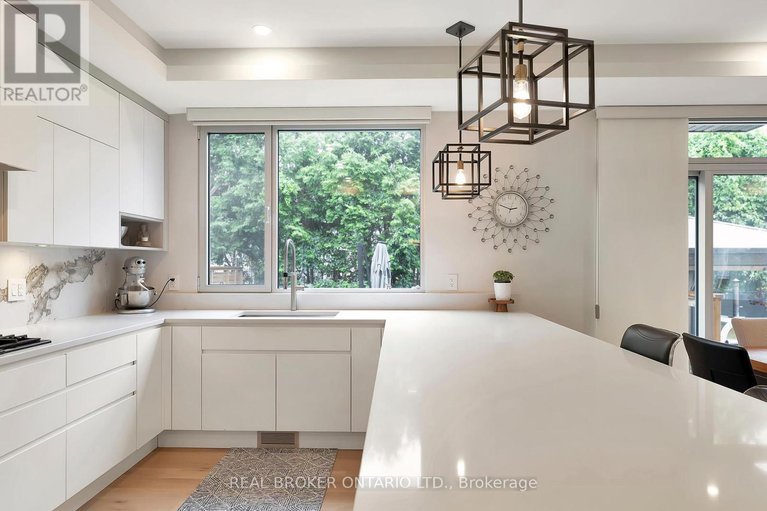 28733536/49-lotta-avenue/meadowlandsst-claire-gardens/ottawa/ontario/K2G2B4_22