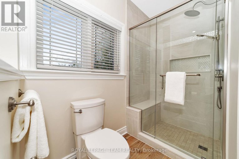 27979438/1426-spartan-grove-street/greely/ottawa/ontario/K4P1R6_16