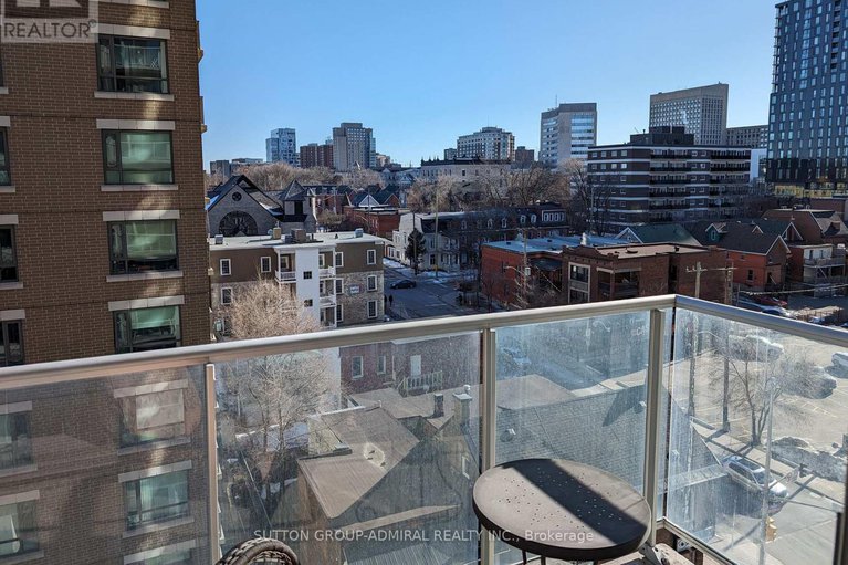 28528098/803-195-besserer-street-s/sandy-hill/ottawa/ontario/K1N0B6_10