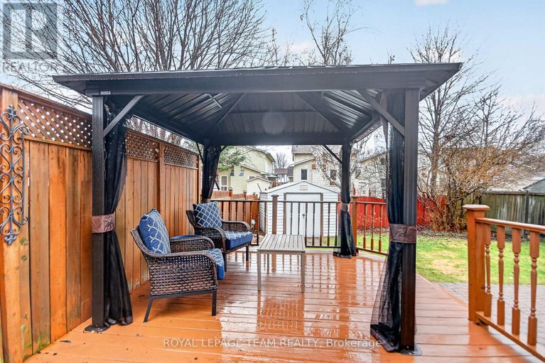 29608683/8-gowrie-drive/glencairnhazeldean/ottawa/ontario/K2L2S4_40