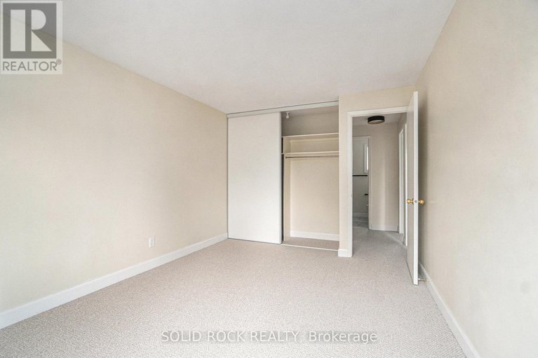 28504129/33-thistledown-court/pheasant-run/ottawa/ontario/K2J1N1_18