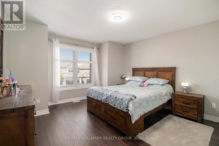28859982/1015-winterspring-ridge/avalon-east/ottawa/ontario/K4A0S5_30
