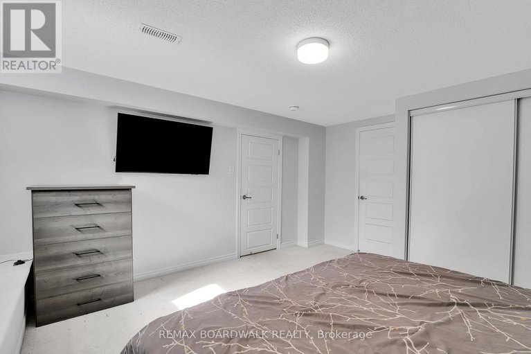 29563577/306-pilot-private/emerald-meadowstrailwest/ottawa/ontario/K2V0S4_28