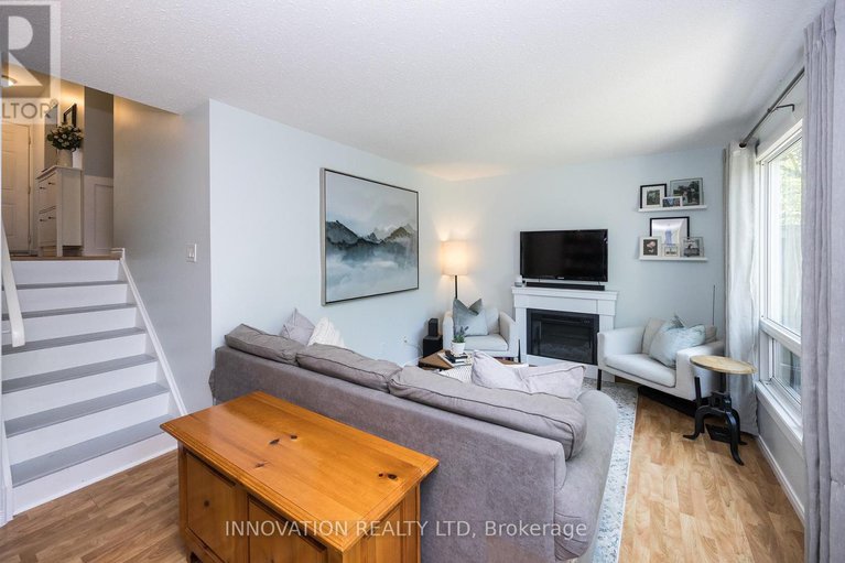 28478550/44-35-bering-court/katimavik/ottawa/ontario/K2L2B8_19