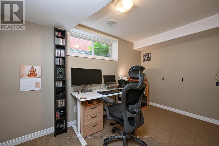 28556106/105-sirocco-crescent/stittsville-north/ottawa/ontario/K2S2C9_33