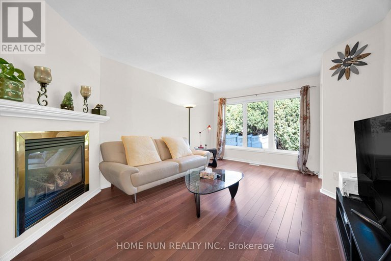 28879109/1629-henri-lauzon-street/chapel-hill/ottawa/ontario/K1C7R7_7