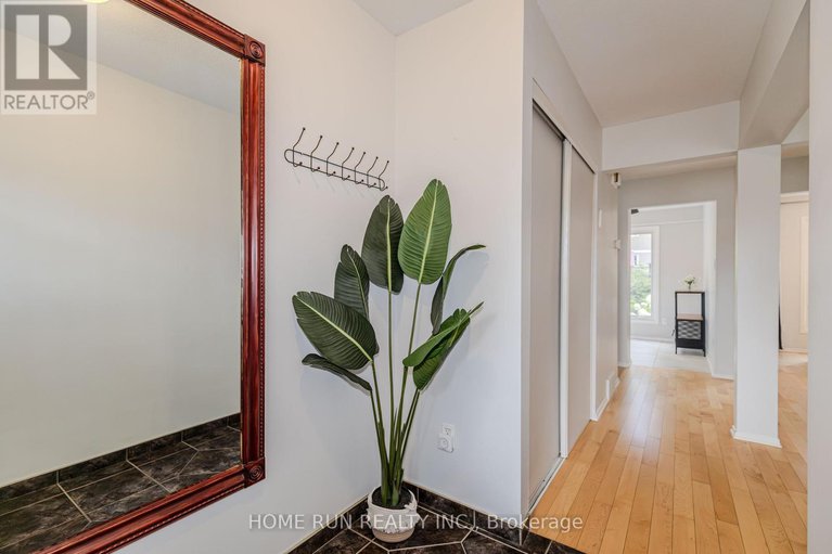 28636833/30-turret-court/glencairnhazeldean/ottawa/ontario/K2L2L1_4