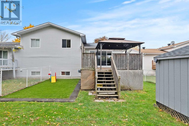 29018584/699-payer-street/town-of-rockland/clarence-rockland/ontario/K4K1N3_41