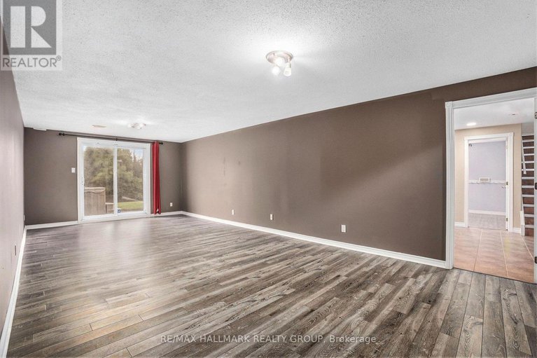 28365245/49-de-la-rive-promenade/embrun/russell/ontario/K0A1W0_22