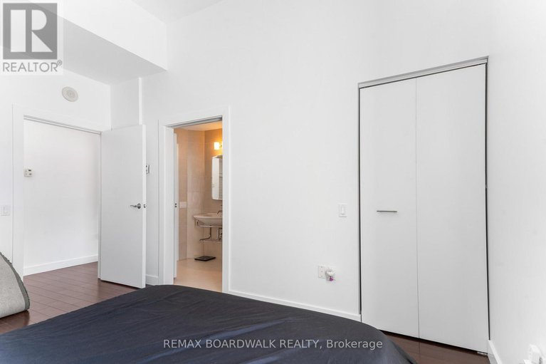 29392990/401-90-george-street/lower-townbyward-market/ottawa/ontario/K1N0A8_10