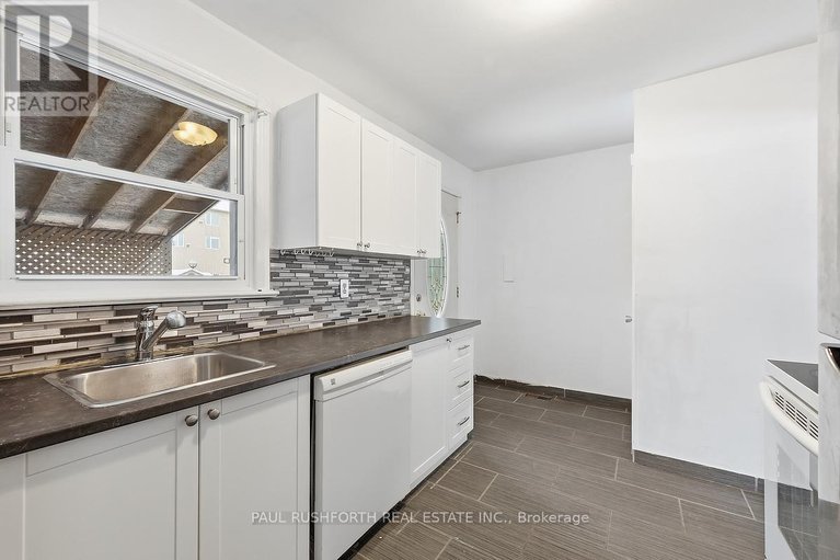 29254435/646-borthwick-avenue/castle-heightsrideau-high/ottawa/ontario/K1K2L9_8