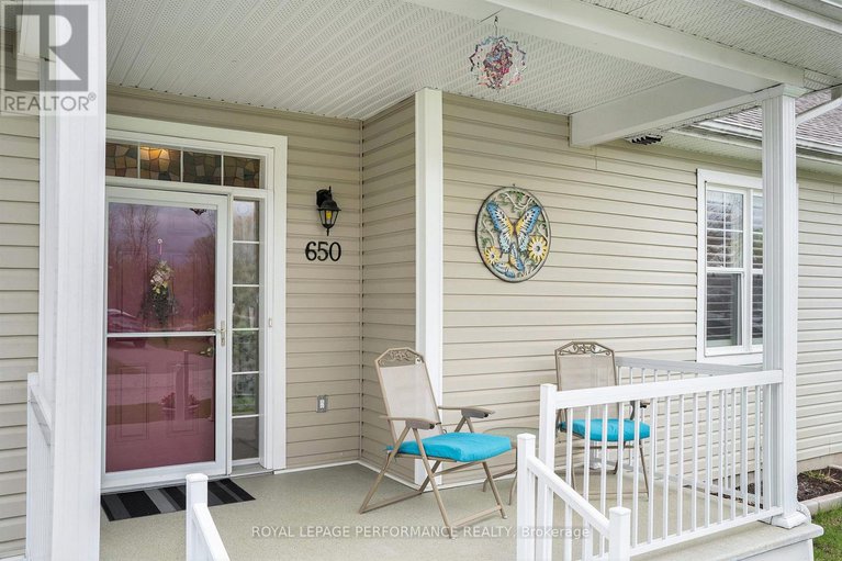 28479506/650-country-trail-private/carlsbad-springs/ottawa/ontario/K0A1K0_5