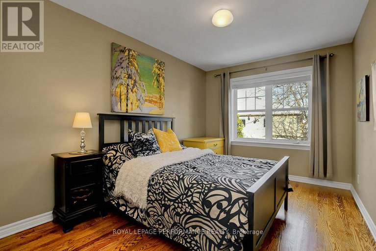 29413272/349-berkley-avenue/westboro-west/ottawa/ontario/K2A2G9_20