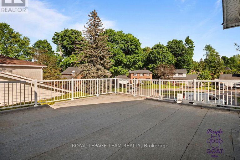 28136010/5-erinlea-court/pineglencountry-place/ottawa/ontario/K2E7C8_37