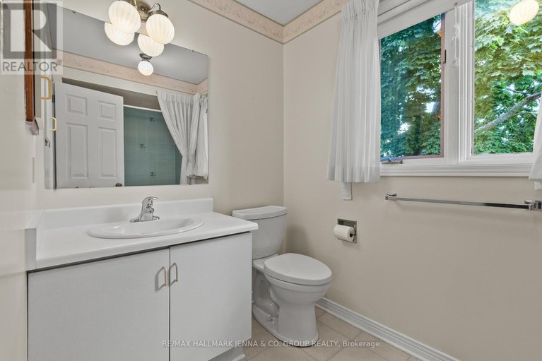 28694568/28-pine-bluff-trail/stittsville-central/ottawa/ontario/K2S1E1_20