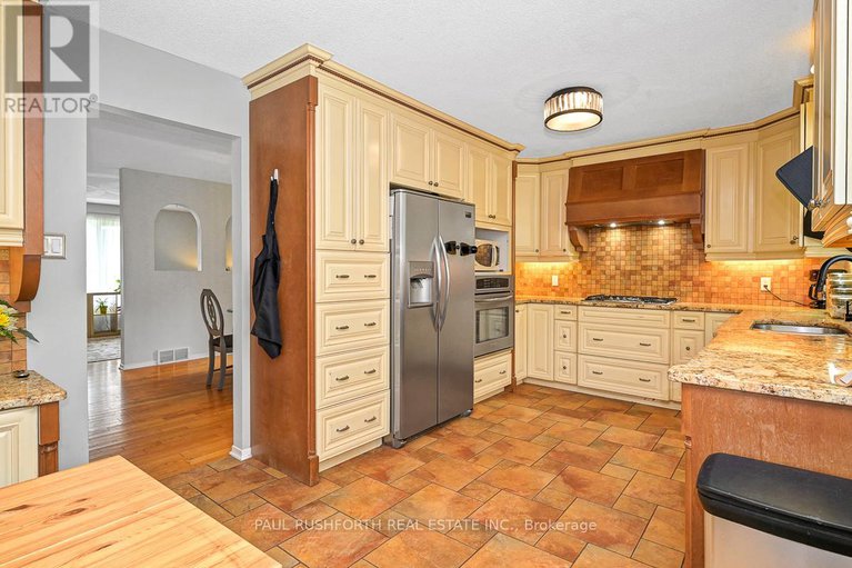 28611184/1700-saint-laurent-street/town-of-rockland/clarence-rockland/ontario/K4K1C2_11