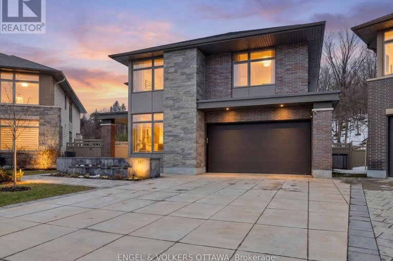 29464568/157-avro-circle/cfb-rockcliffe-and-area/ottawa/ontario/K1K4K7_1