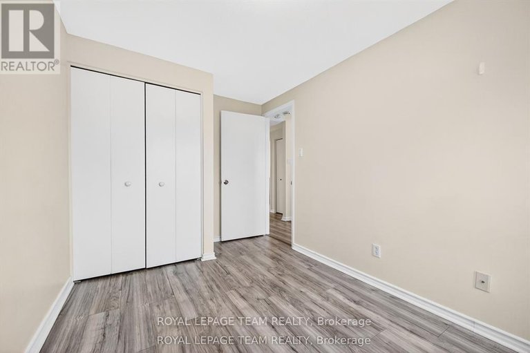 29580107/13-2-bertona-street/manordale/ottawa/ontario/K2G0W3_28