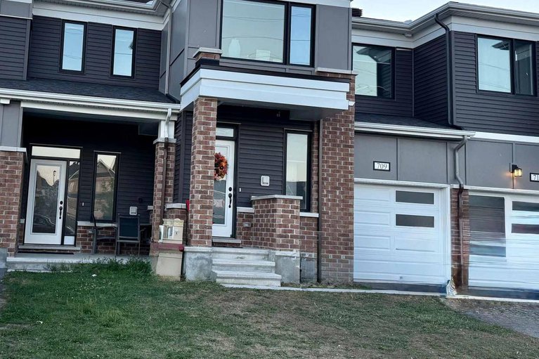 28826640/709-megrez-way-ottawa-e/half-moon-bay/ottawa/ontario/K2J6S9_1