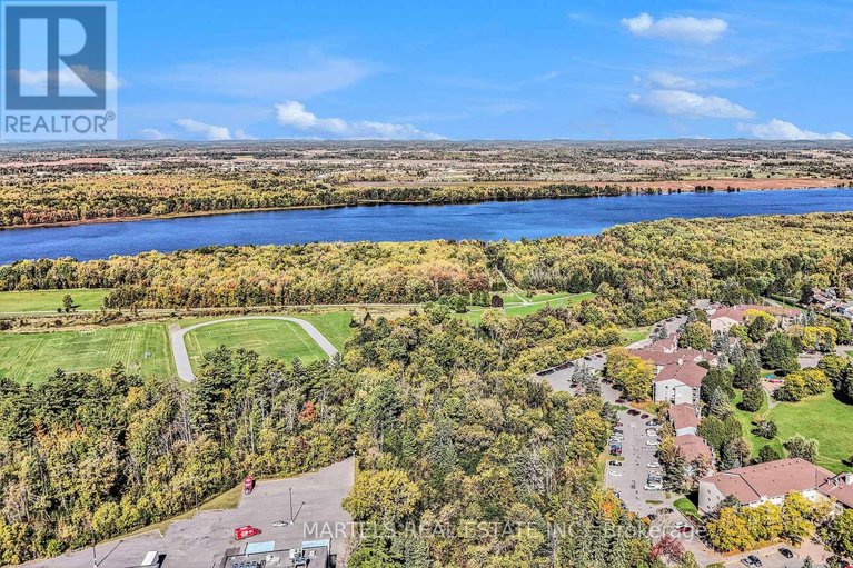 29654525/1113-saint-emmanuel-terrace/convent-glen-north/ottawa/ontario/K1C2J6_25